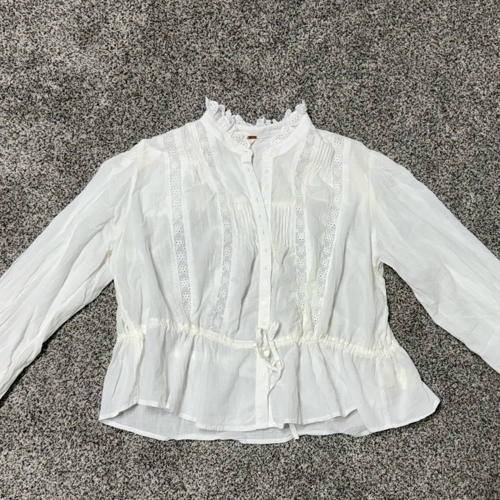 Free People White Lace Blouse // MEDIUM